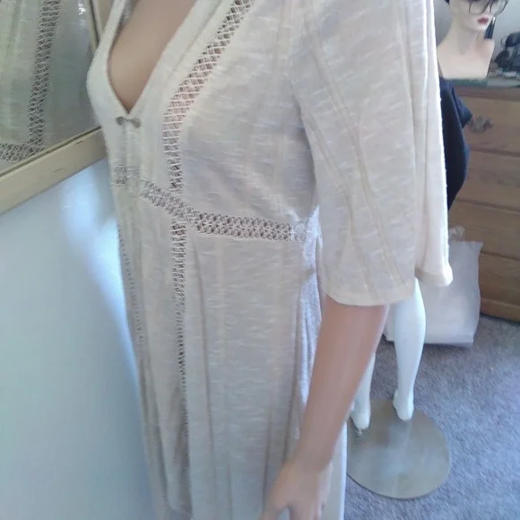 Rue 21 Lace Insert Cover Up Cream Size Medium - Picture 7 of 12